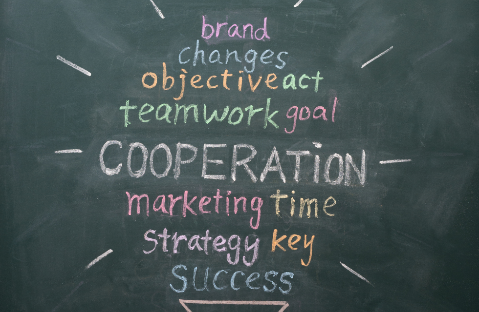 advantages of cooperative marketing