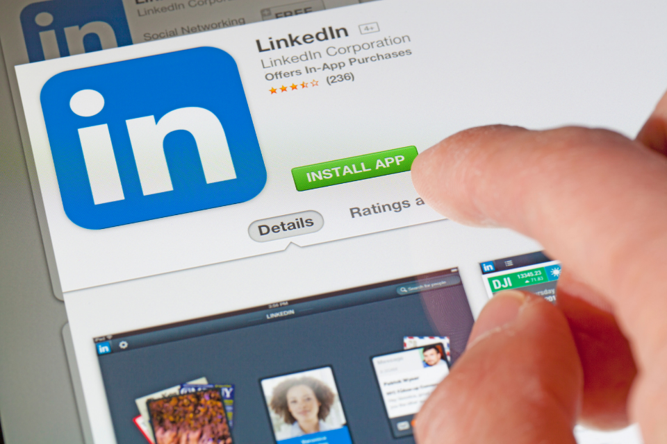 Get More out of LinkedIn with Top Recruiting Tricks