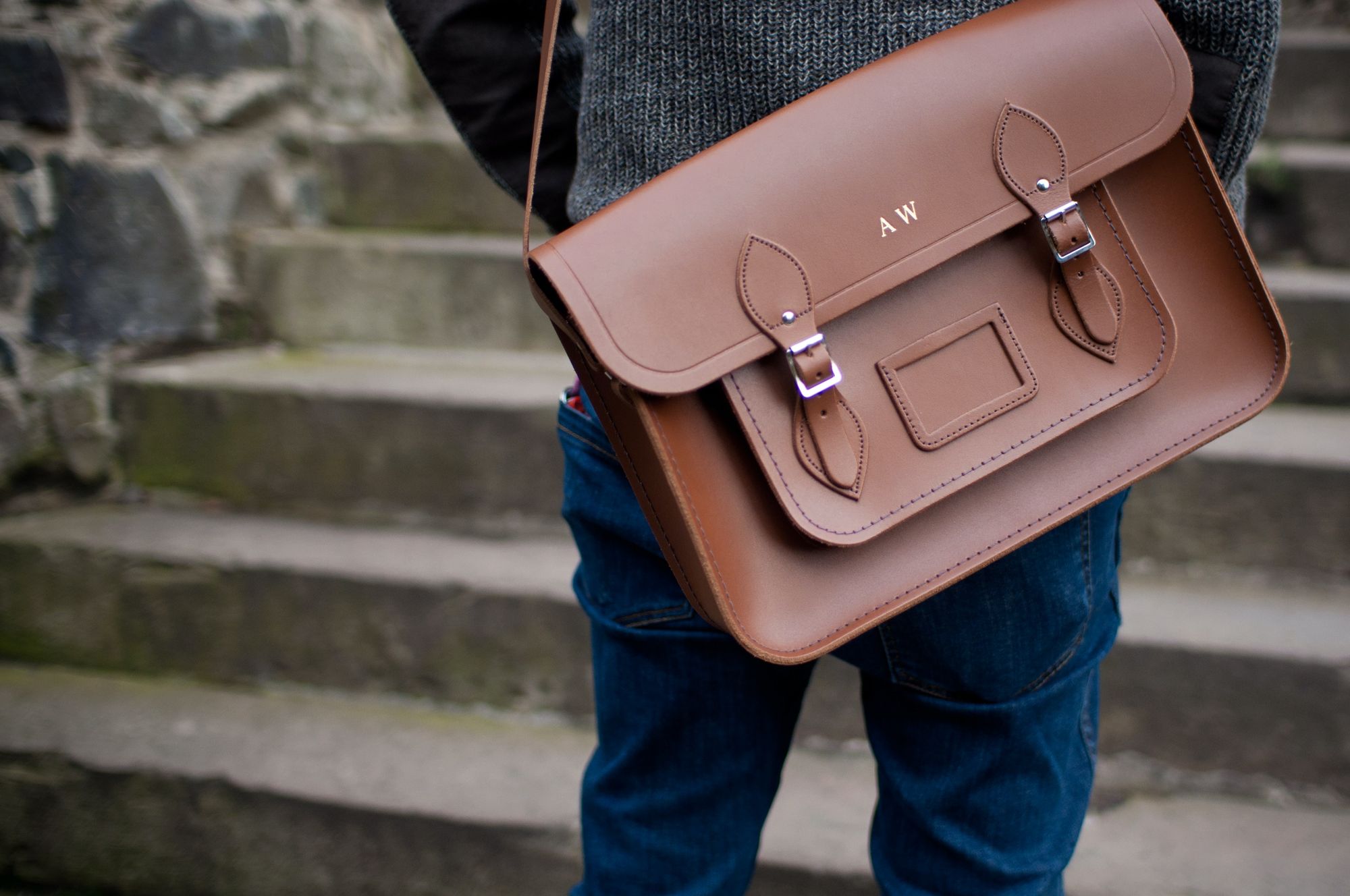 Using Leather Paint to Update furniture, shoes and a briefcase!