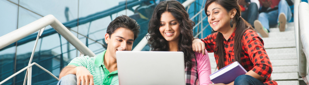 How can the education industry of India benefit from digitization?
